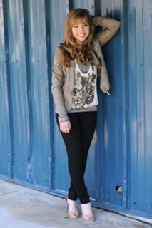 Jennette McCurdy feet photo thumbnail