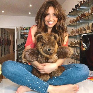 Thalía feet photo thumbnail