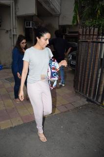 Shraddha Kapoor feet photo thumbnail
