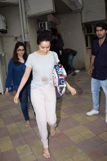 Shraddha Kapoor feet photo thumbnail