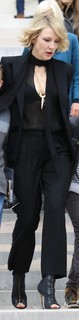 Cate Blanchett feet photo thumbnail