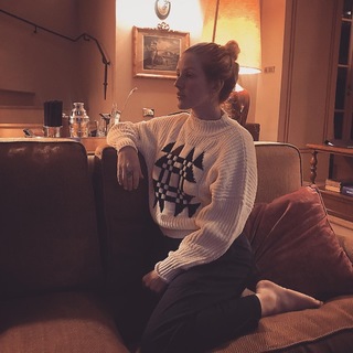 Ellie Goulding feet photo thumbnail