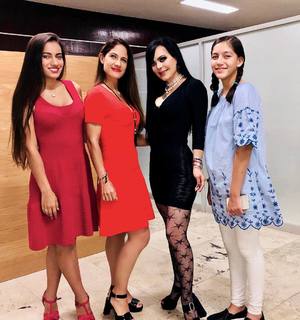 Maribel Guardia feet photo thumbnail