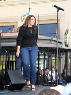 Jordin Sparks feet photo thumbnail