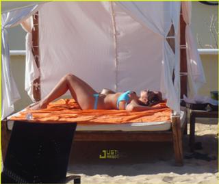 Jordin Sparks feet photo thumbnail