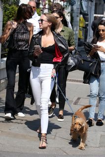 Kimberley Garner feet photo thumbnail
