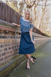 Gabrielle Taylor feet photo thumbnail