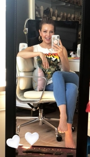 Thalía feet photo thumbnail