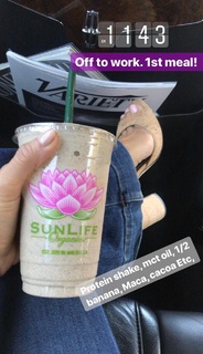 Brooke Burke feet photo thumbnail