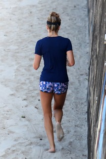 Grazi Massafera feet photo thumbnail