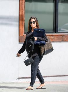 Eva Longoria feet photo thumbnail