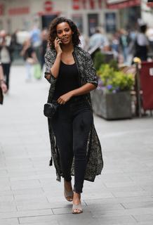Rochelle Humes feet photo thumbnail