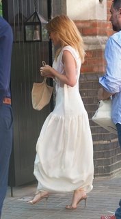 Kylie Minogue feet photo thumbnail