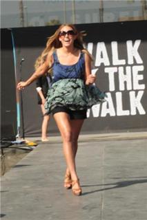Lauren Conrad feet photo thumbnail