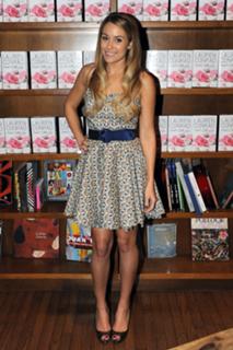 Lauren Conrad feet photo thumbnail