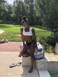 Simone Biles feet photo thumbnail