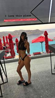 Jen Selter feet photo thumbnail