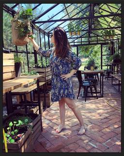 Katarzyna Cichopek feet photo thumbnail