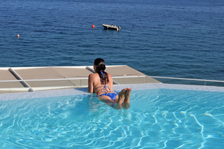 Imogen Thomas feet photo thumbnail