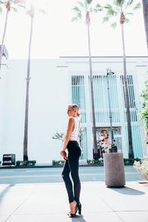 Nastia Liukin feet photo thumbnail