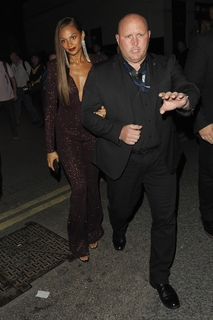 Alesha Dixon feet photo thumbnail