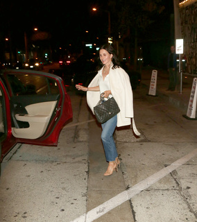 Courteney Cox feet photo thumbnail