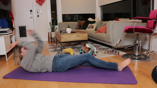 Grace Helbig feet photo thumbnail