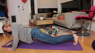 Grace Helbig feet photo thumbnail