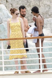 Emma Stone feet photo thumbnail