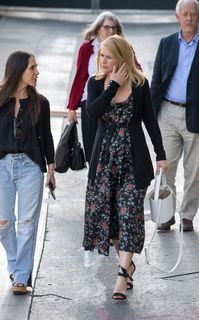 Claire Danes feet photo thumbnail