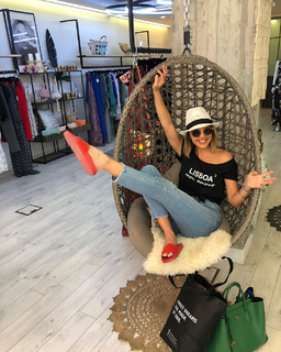Arielle Kebbel feet photo thumbnail