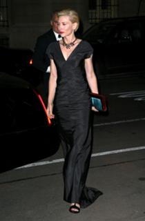 Cate Blanchett feet photo thumbnail