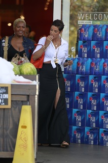 Nicole Murphy feet photo thumbnail