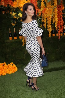 Penélope Cruz feet photo thumbnail