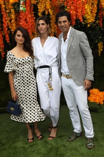 Penélope Cruz feet photo thumbnail
