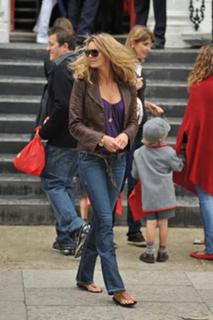 Elle Macpherson feet photo thumbnail