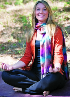 Elisabeth Röhm feet photo thumbnail