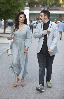 Penélope Cruz feet photo thumbnail