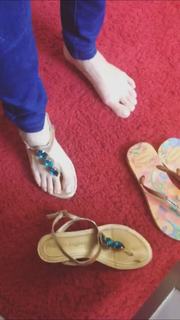Alaine Crissiê feet photo thumbnail