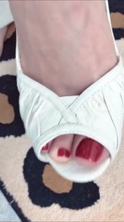 Alaine Crissiê feet photo thumbnail