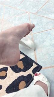 Alaine Crissiê feet photo thumbnail