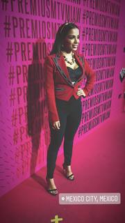 Anitta feet photo thumbnail