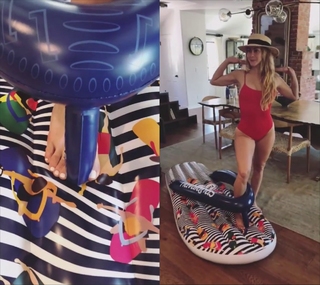 Julianne Hough feet photo thumbnail