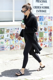Jennifer Garner feet photo thumbnail
