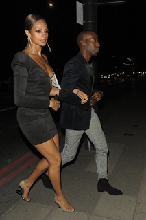 Alesha Dixon feet photo thumbnail