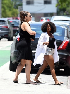 Ashley Graham feet photo thumbnail