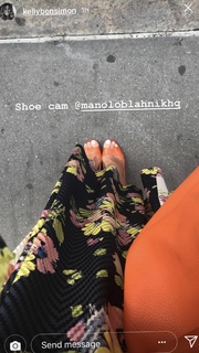 Kelly Bensimon feet photo thumbnail
