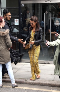 Michelle Keegan feet photo thumbnail