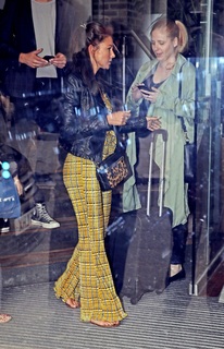 Michelle Keegan feet photo thumbnail