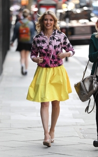 Rachel Riley feet photo thumbnail